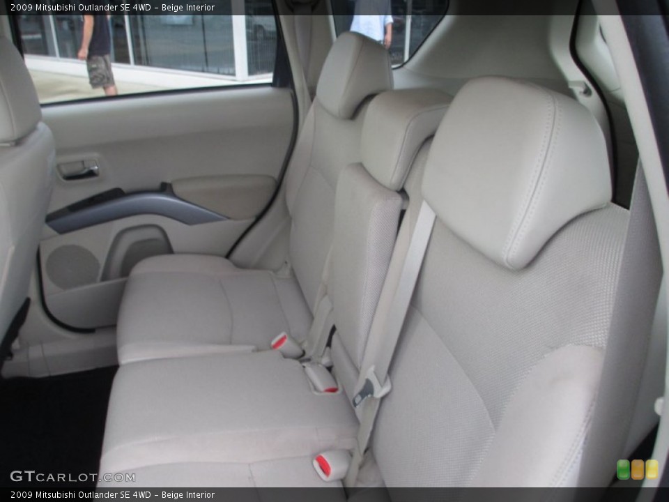 Beige Interior Rear Seat for the 2009 Mitsubishi Outlander SE 4WD #70573338