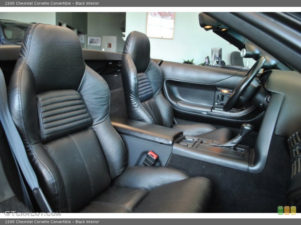 Black Interior Photo for the 1996 Chevrolet Corvette Convertible #70584384