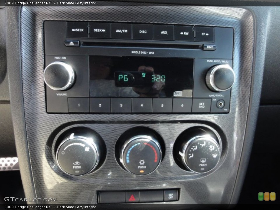 Dark Slate Gray Interior Controls for the 2009 Dodge Challenger R/T #70608327