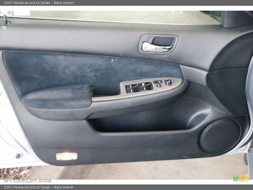 Black Interior Door Panel for the 2007 Honda Accord LX Sedan #70612350