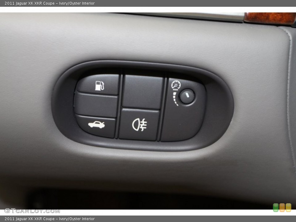 Ivory/Oyster Interior Controls for the 2011 Jaguar XK XKR Coupe #70626670