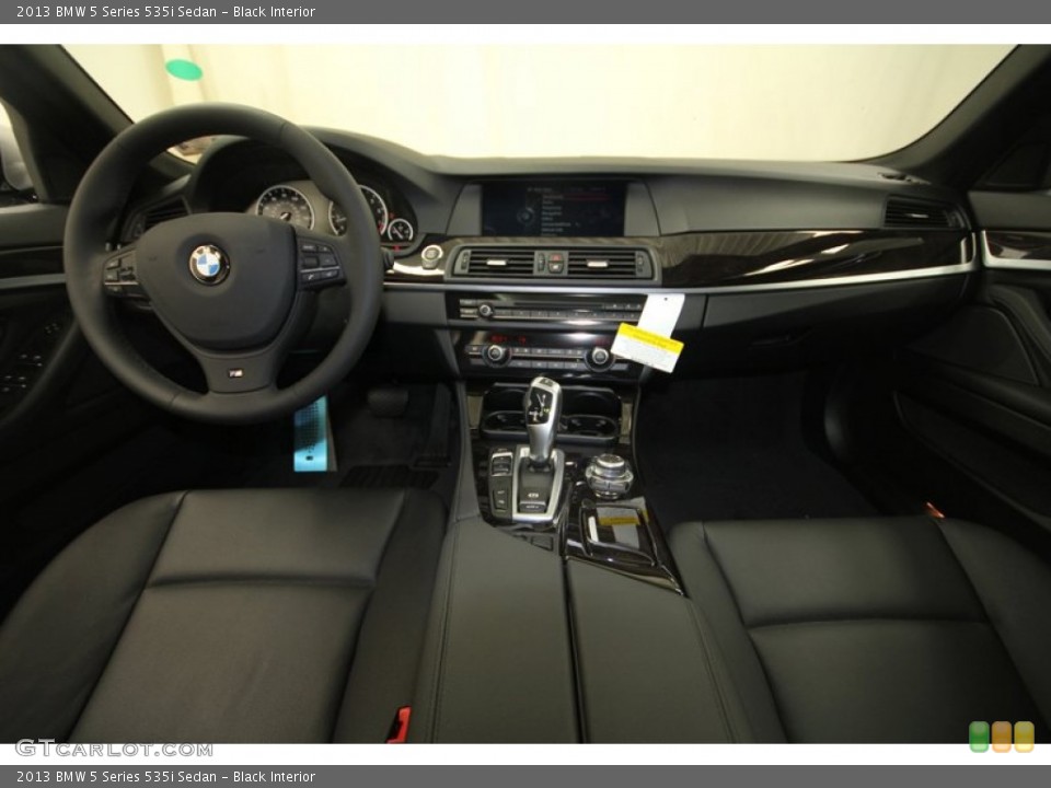 Black Interior Dashboard for the 2013 BMW 5 Series 535i Sedan #70634359