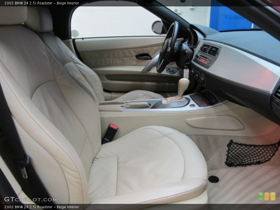Beige Interior Photo for the 2003 BMW Z4 2.5i Roadster #70665517