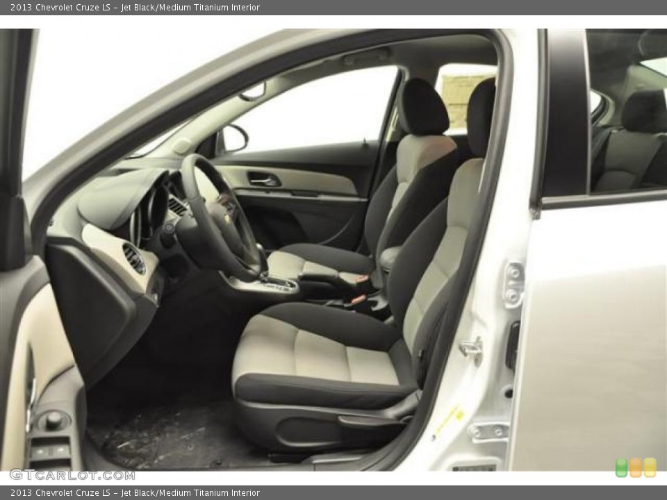 Jet Black/Medium Titanium Interior Photo for the 2013 Chevrolet Cruze LS #70712610