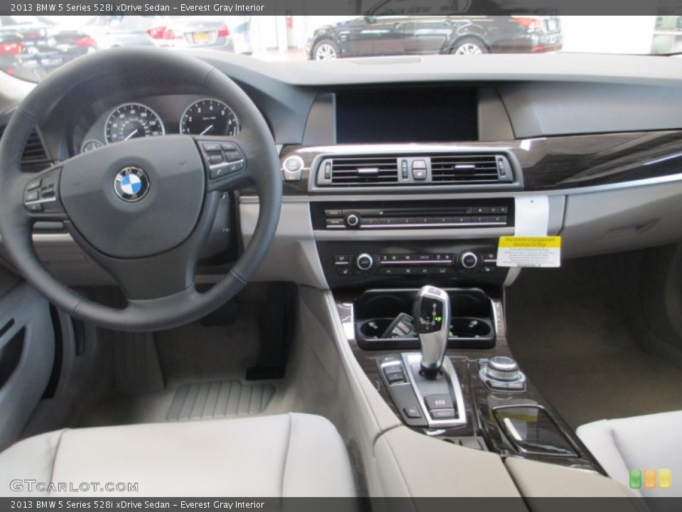 Everest Gray Interior Dashboard for the 2013 BMW 5 Series 528i xDrive Sedan #70713527