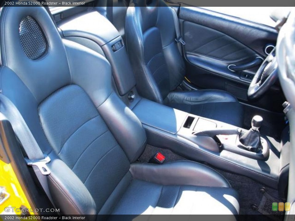 Black Interior Photo for the 2002 Honda S2000 Roadster #70715627