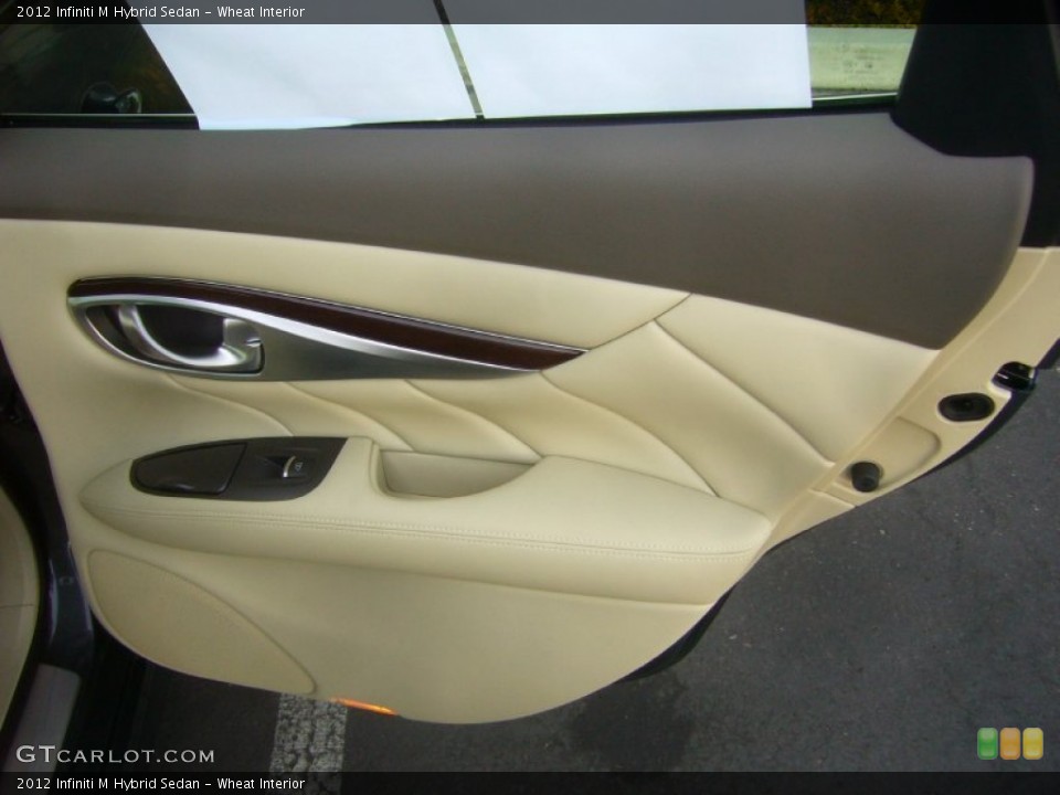 Wheat Interior Door Panel for the 2012 Infiniti M Hybrid Sedan #70717220