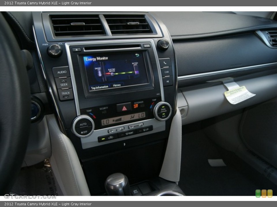 Light Gray Interior Controls for the 2012 Toyota Camry Hybrid XLE #70736807
