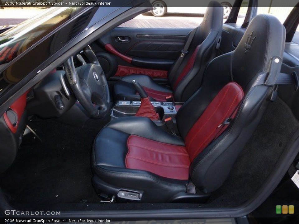 Nero/Bordeaux Interior Front Seat for the 2006 Maserati GranSport Spyder #70739807