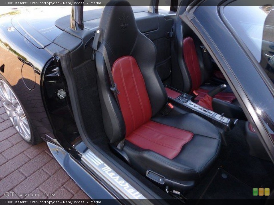 Nero/Bordeaux Interior Front Seat for the 2006 Maserati GranSport Spyder #70739885