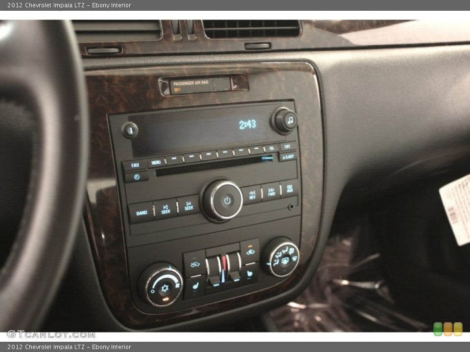 Ebony Interior Controls for the 2012 Chevrolet Impala LTZ #70743731