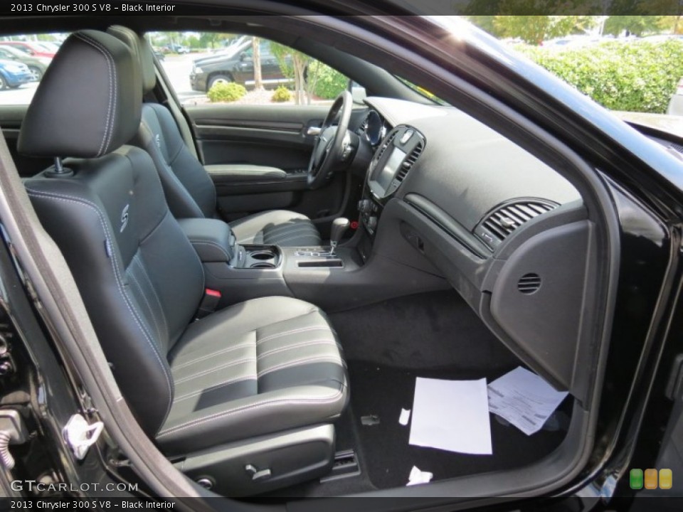 Black Interior Photo for the 2013 Chrysler 300 S V8 #70745204