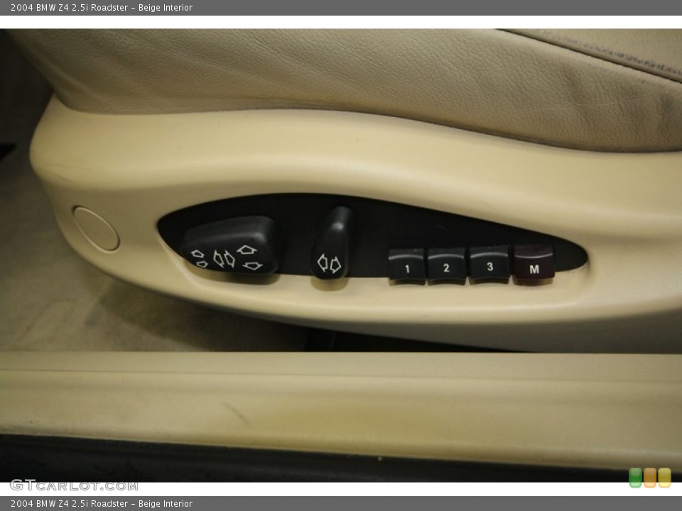 Beige Interior Controls for the 2004 BMW Z4 2.5i Roadster #70747935