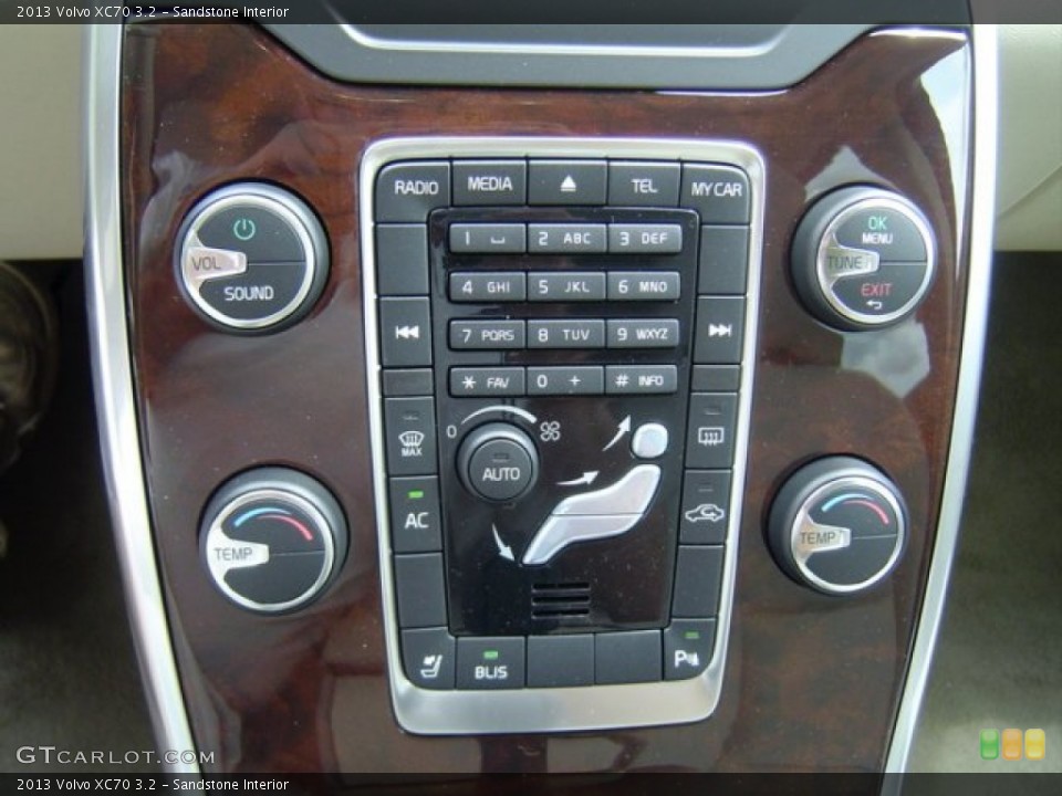 Sandstone Interior Controls for the 2013 Volvo XC70 3.2 #70759235