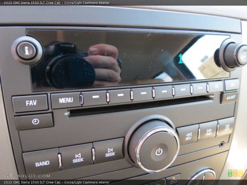 Cocoa/Light Cashmere Interior Audio System for the 2013 GMC Sierra 1500 SLT Crew Cab #70759457