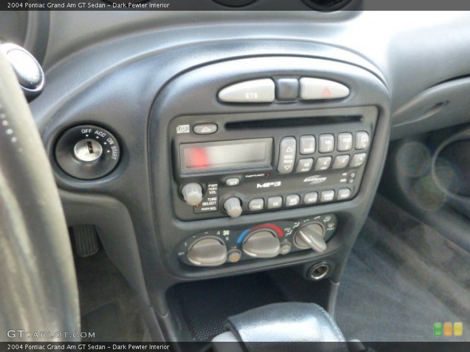 Dark Pewter Interior Controls for the 2004 Pontiac Grand Am GT Sedan #70771154