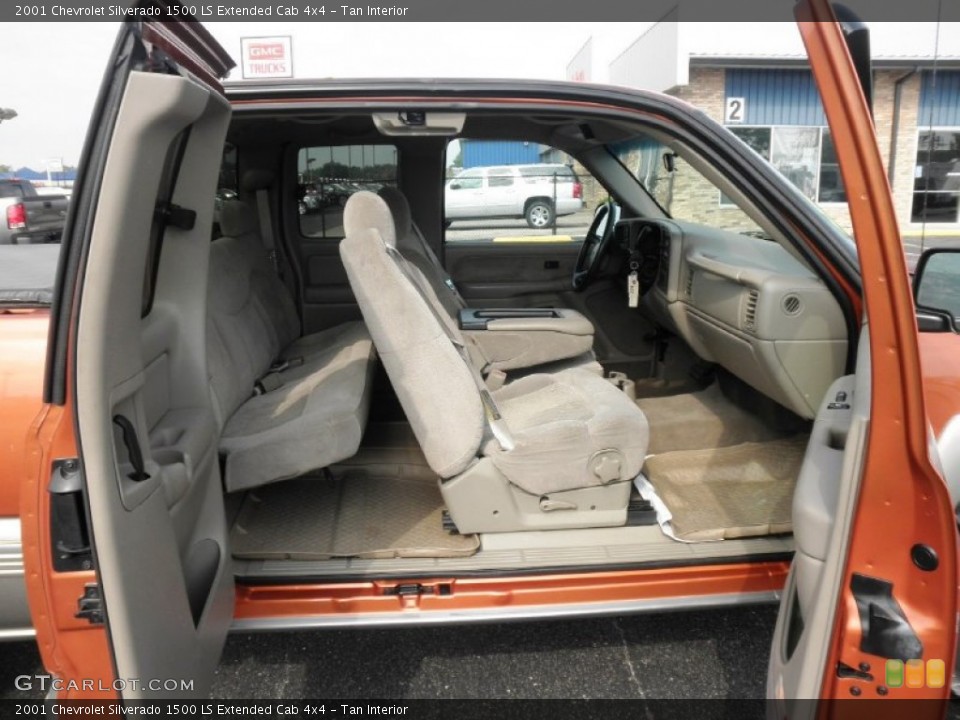 Tan Interior Photo for the 2001 Chevrolet Silverado 1500 LS Extended Cab 4x4 #70775630