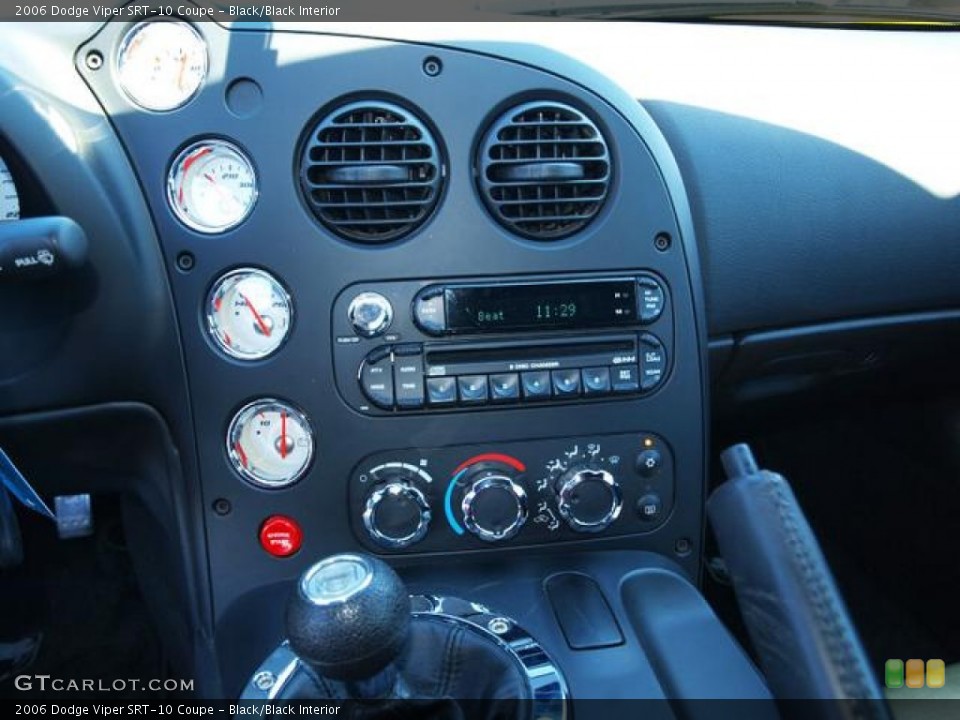 Black/Black Interior Controls for the 2006 Dodge Viper SRT-10 Coupe #70779062
