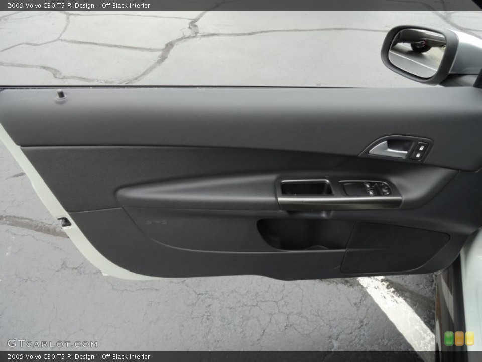 Off Black Interior Door Panel for the 2009 Volvo C30 T5 R-Design #70789127
