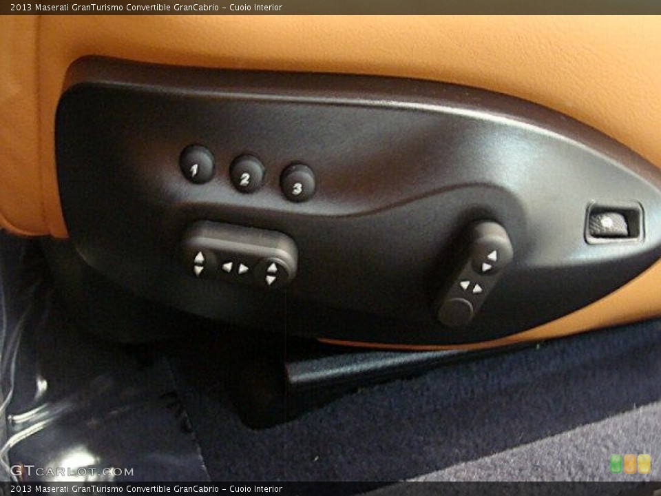 Cuoio Interior Controls for the 2013 Maserati GranTurismo Convertible GranCabrio #70795103