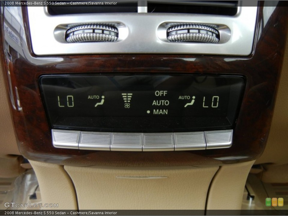Cashmere/Savanna Interior Controls for the 2008 Mercedes-Benz S 550 Sedan #70798205