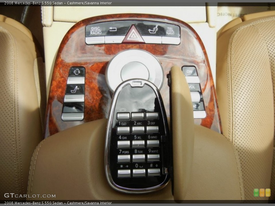 Cashmere/Savanna Interior Controls for the 2008 Mercedes-Benz S 550 Sedan #70798295