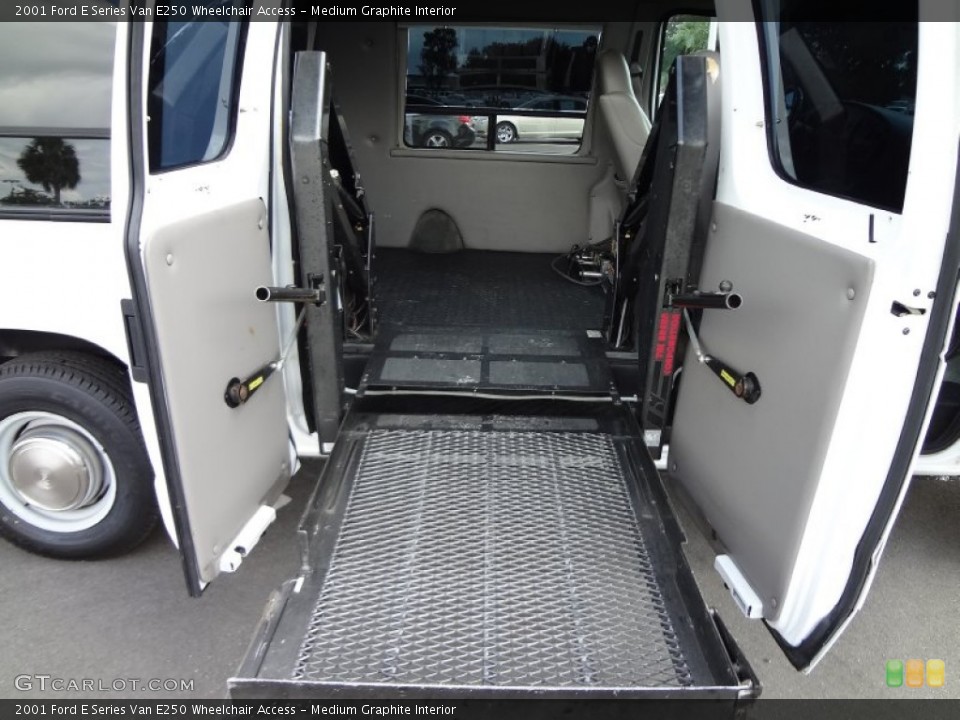 Medium Graphite Interior Photo for the 2001 Ford E Series Van E250 Wheelchair Access #70826805