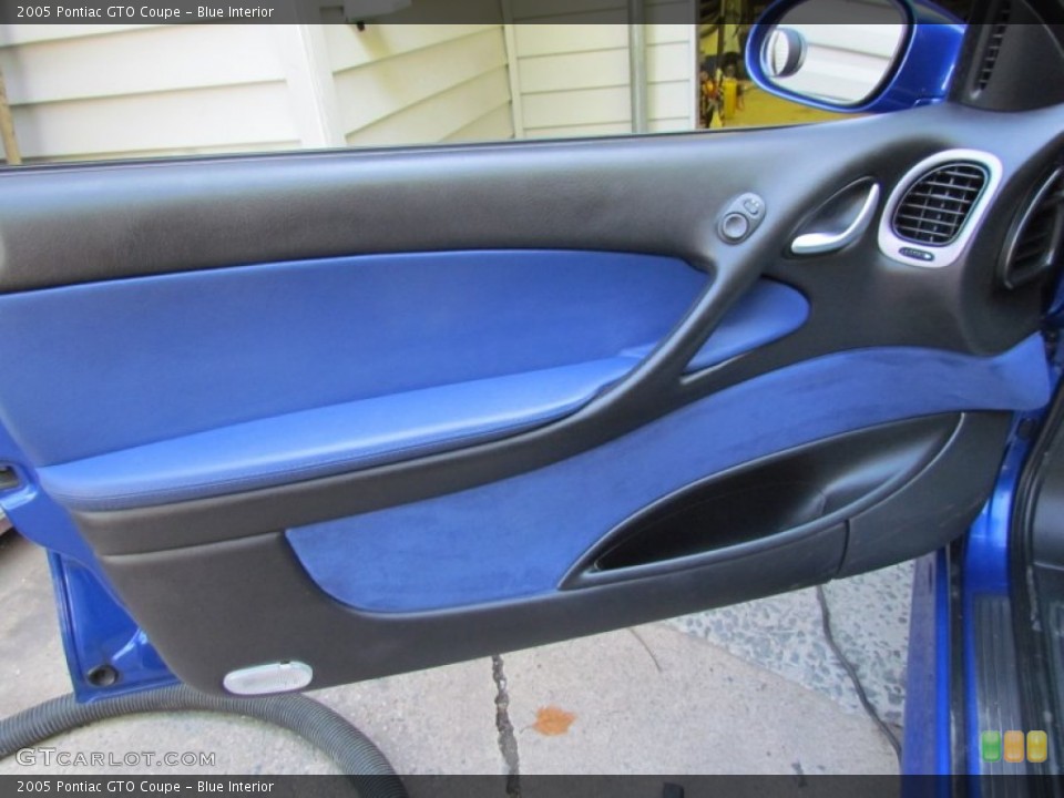 Blue Interior Door Panel for the 2005 Pontiac GTO Coupe #70833204