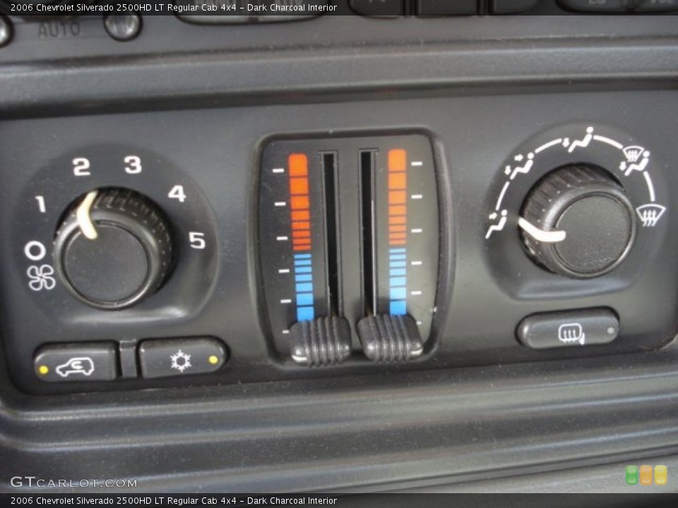 Dark Charcoal Interior Controls for the 2006 Chevrolet Silverado 2500HD LT Regular Cab 4x4 #70833276