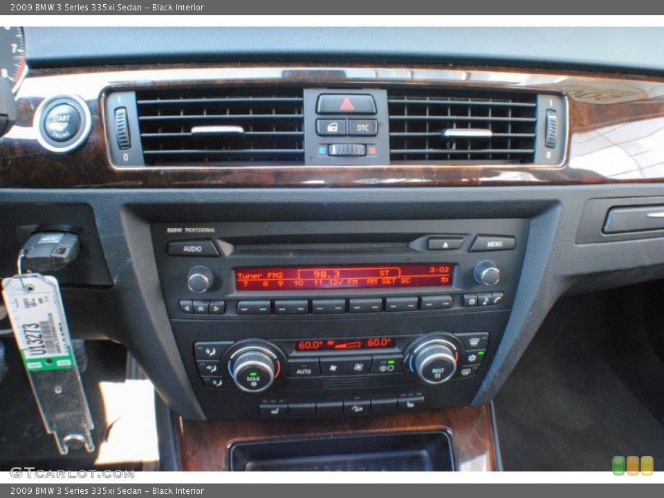 Black Interior Controls for the 2009 BMW 3 Series 335xi Sedan #70838094
