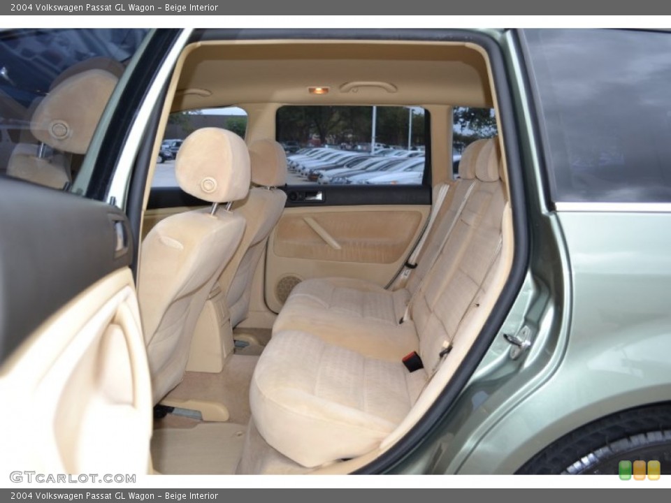 Beige Interior Photo for the 2004 Volkswagen Passat GL Wagon #70859871