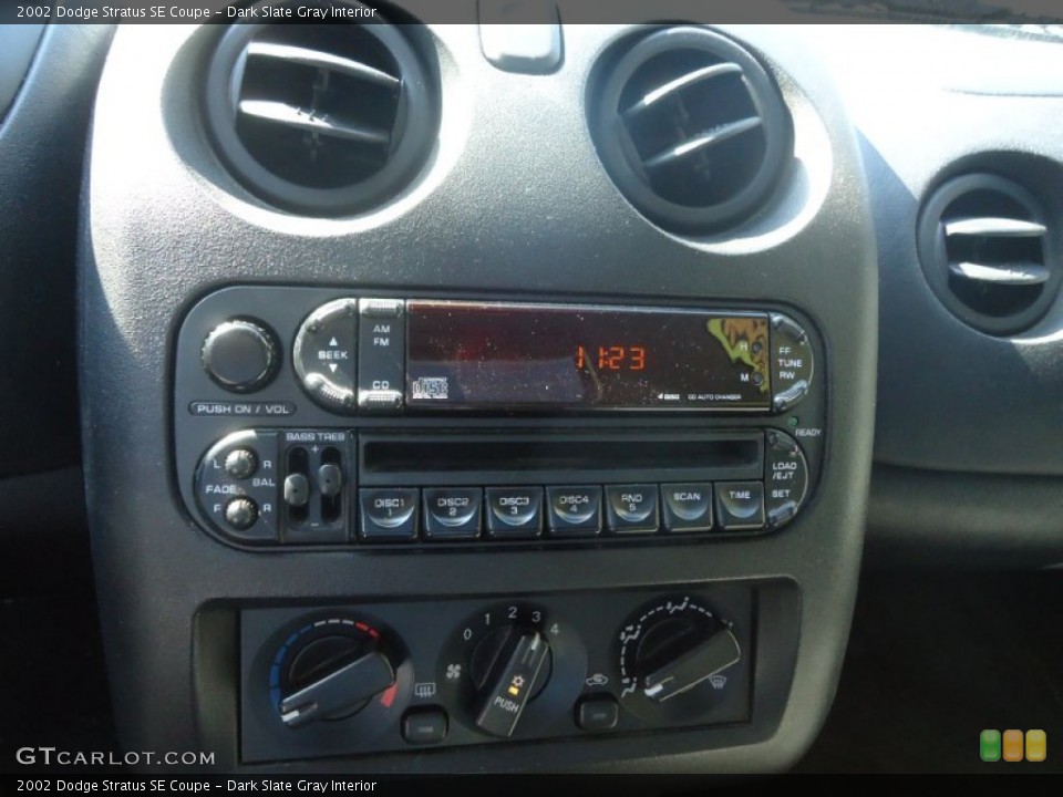 Dark Slate Gray Interior Controls for the 2002 Dodge Stratus SE Coupe #70869502