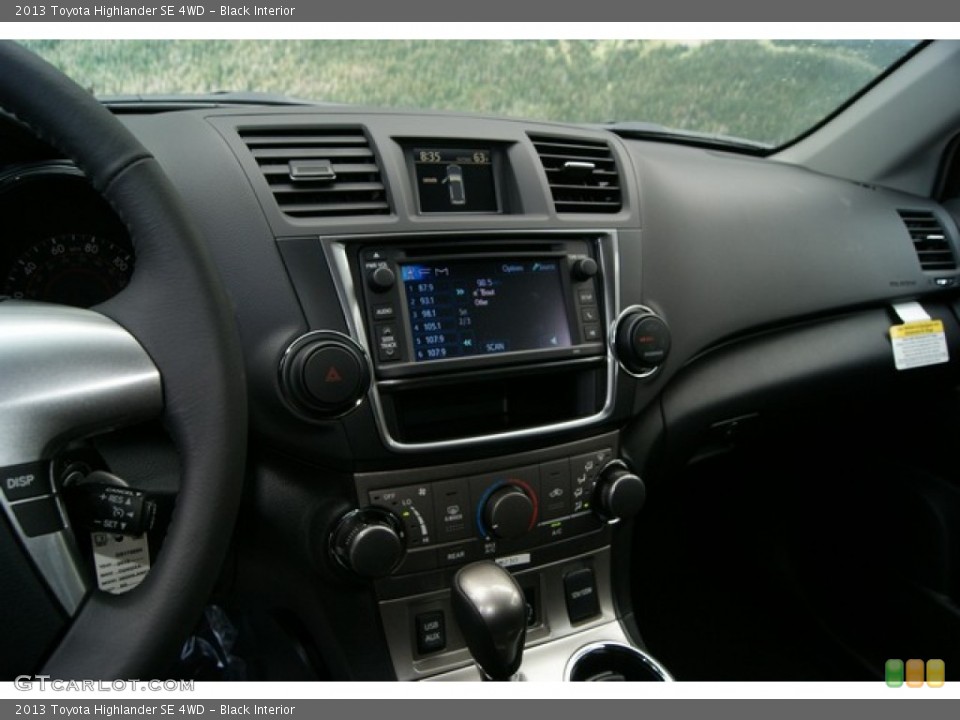 Black Interior Dashboard for the 2013 Toyota Highlander SE 4WD #70872466