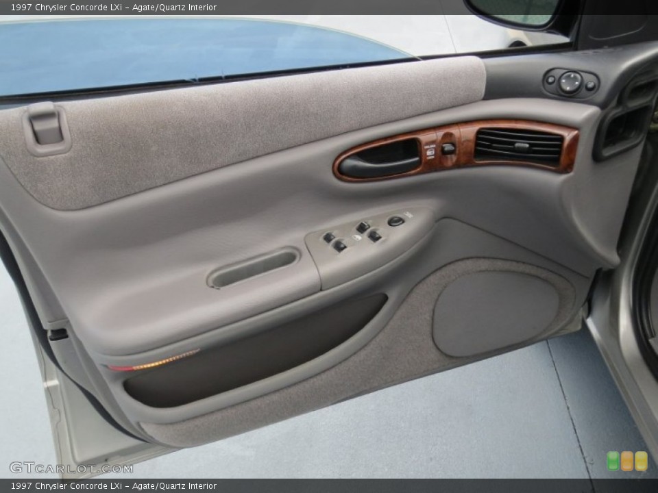 Agate/Quartz Interior Door Panel for the 1997 Chrysler Concorde LXi #70875628