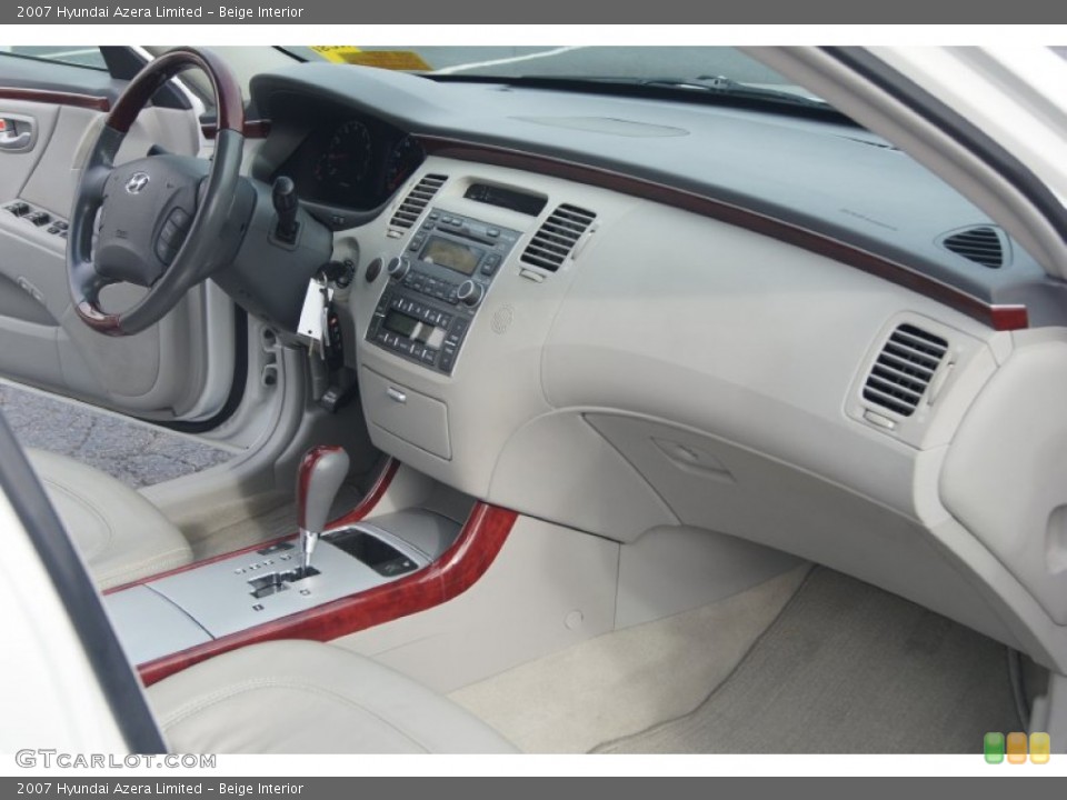 Beige Interior Dashboard for the 2007 Hyundai Azera Limited #70887814