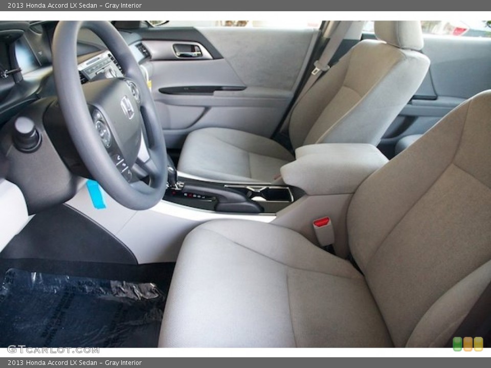 Gray Interior Photo for the 2013 Honda Accord LX Sedan #70894181