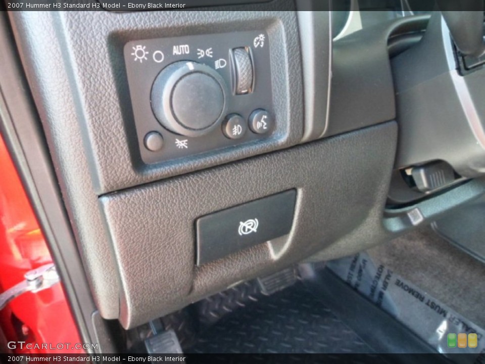Ebony Black Interior Controls for the 2007 Hummer H3  #70898626