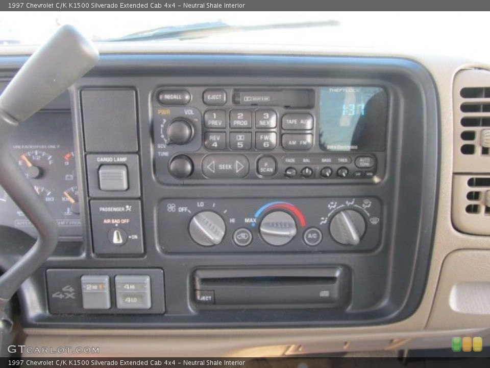 Neutral Shale Interior Controls for the 1997 Chevrolet C/K K1500 Silverado Extended Cab 4x4 #70901320