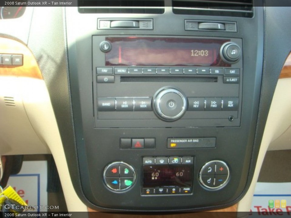 Tan Interior Controls for the 2008 Saturn Outlook XR #70928650
