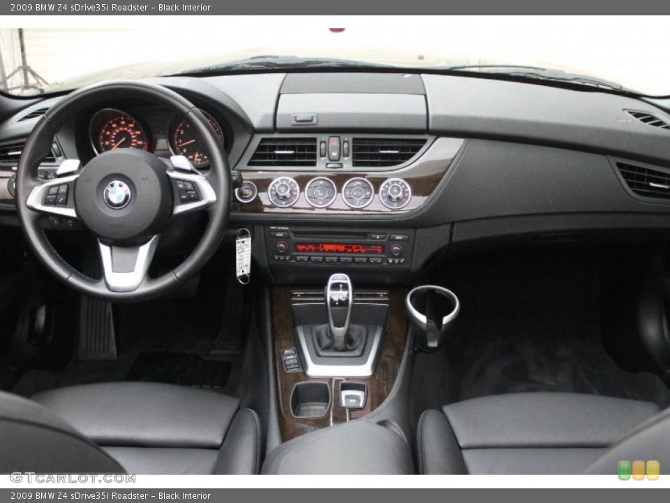 Black Interior Dashboard for the 2009 BMW Z4 sDrive35i Roadster #70931125