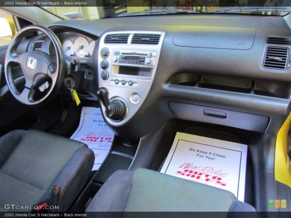 Black Interior Dashboard for the 2002 Honda Civic Si Hatchback #70931959