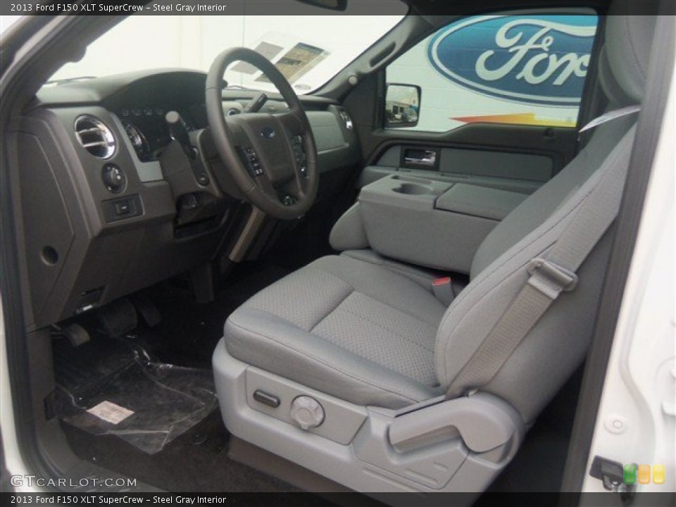 Steel Gray Interior Photo for the 2013 Ford F150 XLT SuperCrew #70933375