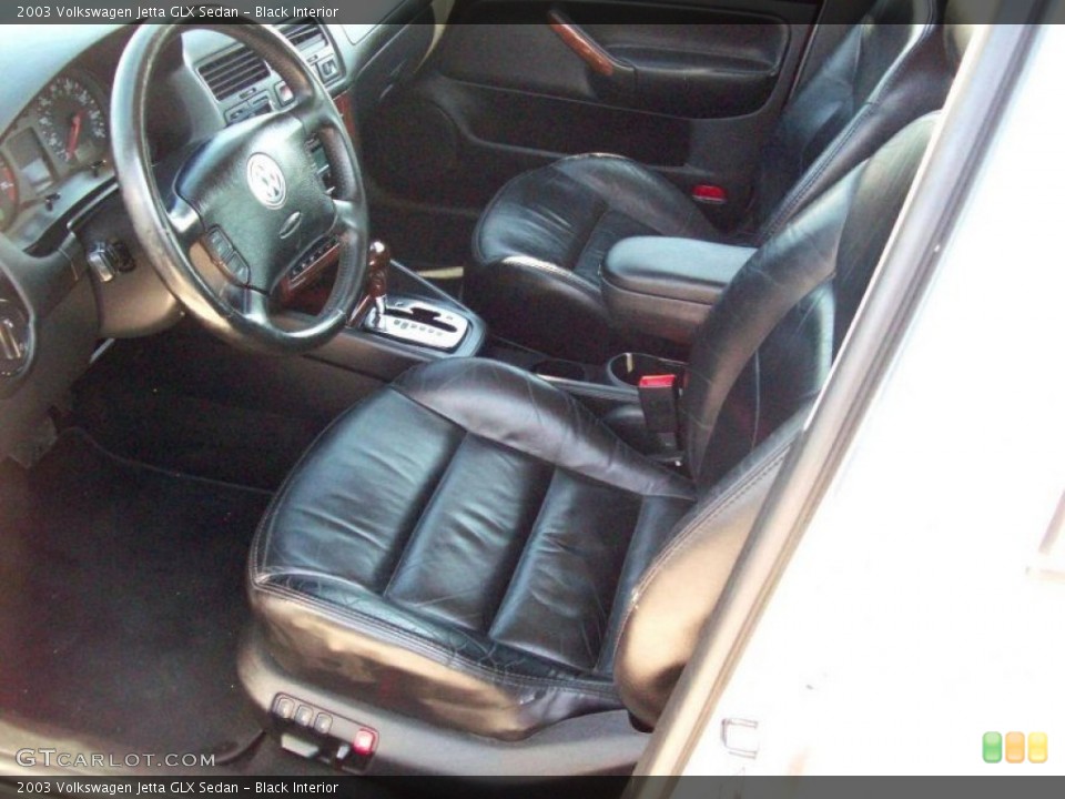 Black Interior Photo for the 2003 Volkswagen Jetta GLX Sedan #70933504