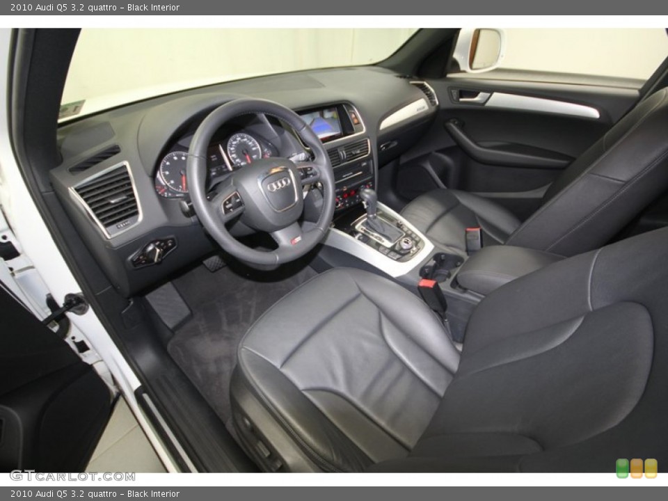 Black 2010 Audi Q5 Interiors