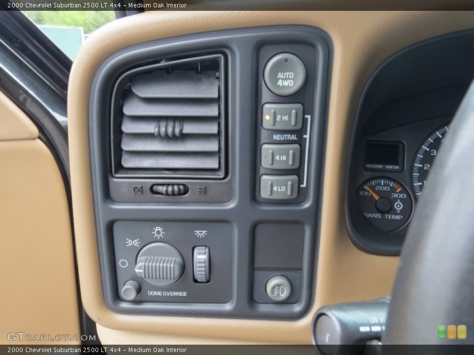 Medium Oak Interior Controls for the 2000 Chevrolet Suburban 2500 LT 4x4 #70943989