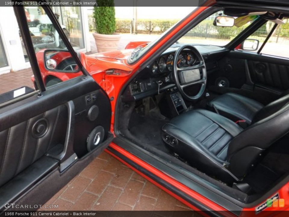 Black Interior Photo for the 1988 Porsche 911 Carrera Cabriolet #70952296