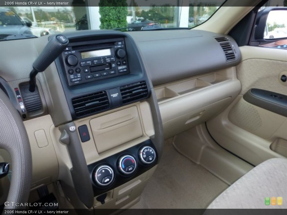 Ivory Interior Dashboard for the 2006 Honda CR-V LX #70952542