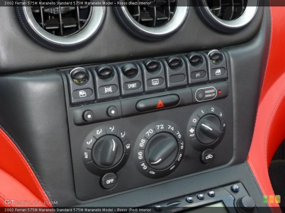 Rosso (Red) Interior Controls for the 2002 Ferrari 575M Maranello  #70953008