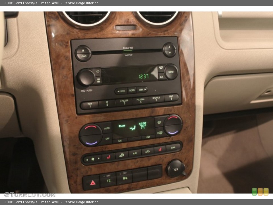 Pebble Beige Interior Controls for the 2006 Ford Freestyle Limited AWD #70960654