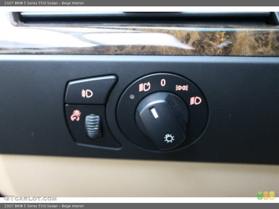 Beige Interior Controls for the 2007 BMW 5 Series 550i Sedan #70969306